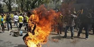 Immolation au Tibet