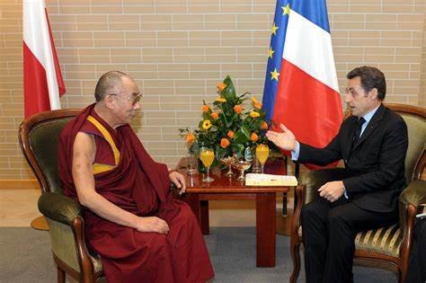 Dalaï lama et Nicolas Sarkozy